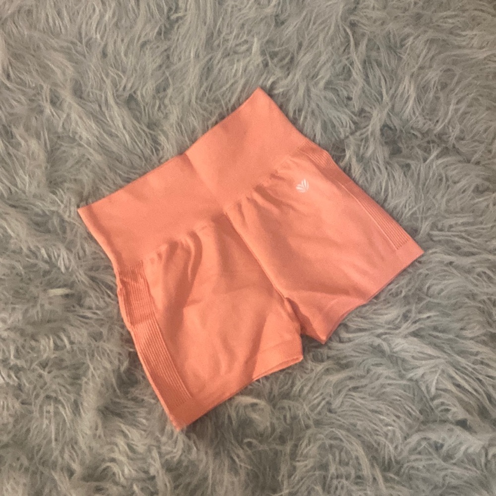 Light pink biker shorts